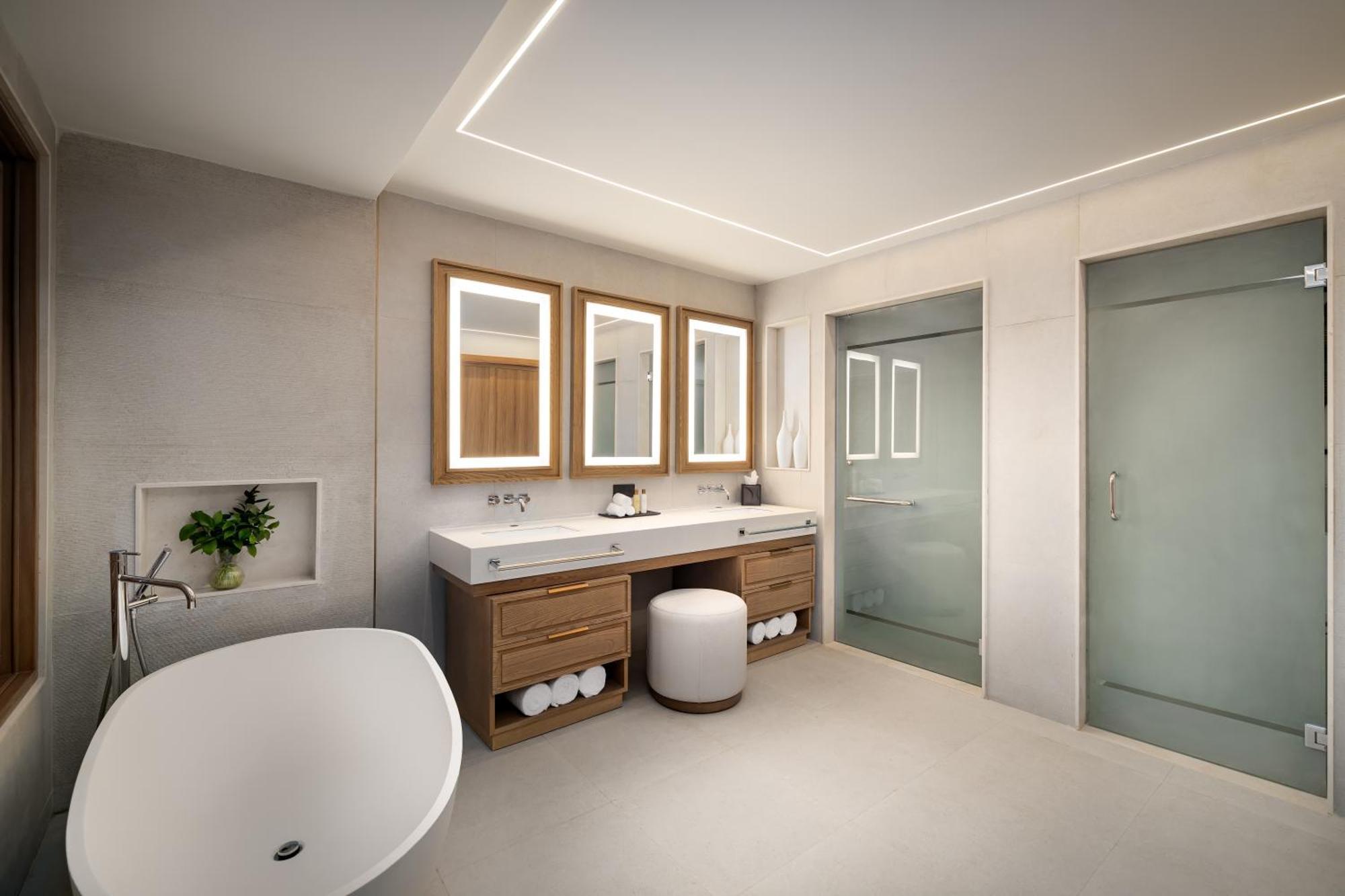 Suite Principal Club Preferente con cama extragrande Swim Out - Frente al mar